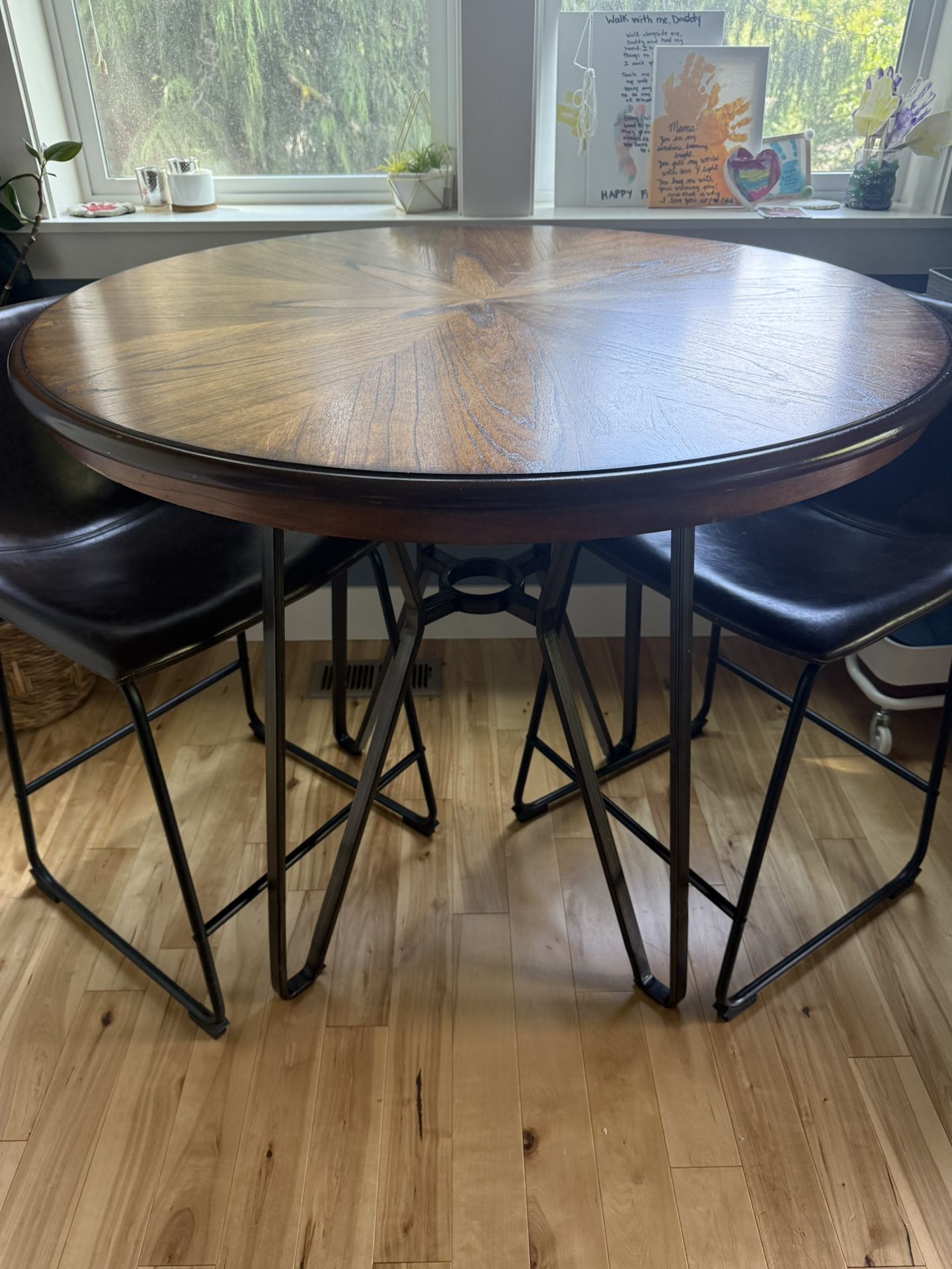 Bistro Table & 2 Chairs