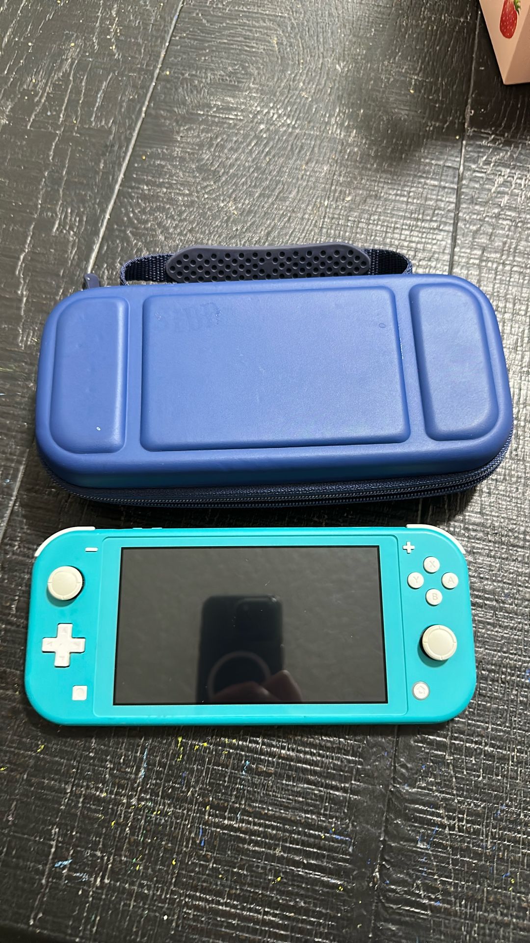Nintendo Switch Lite And Case