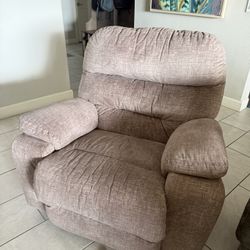 Very Comfortable Recliner 