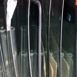 Windshields & Windows For Sale 