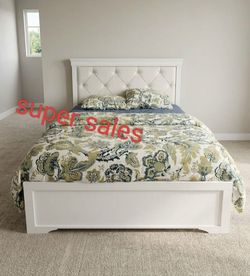 Queen size bed