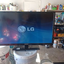 Element HDTV 32 Inches (No Remote Control)