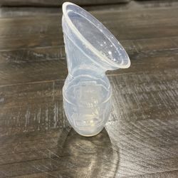 Haakaa Breast Pump with Silicone Nipple Silicone Breastfeeding Pump Manual Breast Pumps Milk Pump 100% Food Grade Silicone