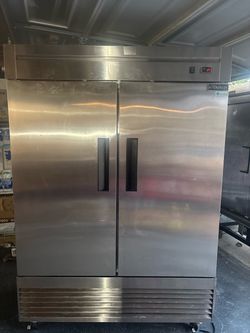 Dukers industrial freezer