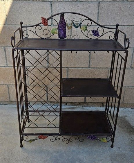 Folding Aluminum Wine Rack Pre-owned Good Condition, Please Read The Description. 