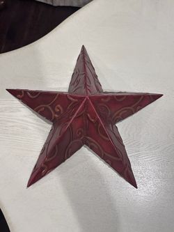 Red Metal Barn Star Wall Decor