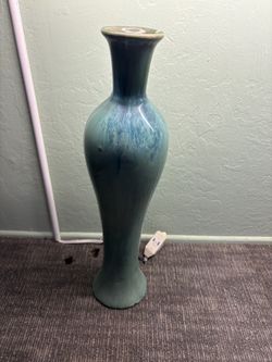 Modern vase 