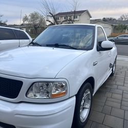 2000 Ford Lightning SVT