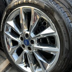 4- KELLY EDGE RADIAL TOURING 
