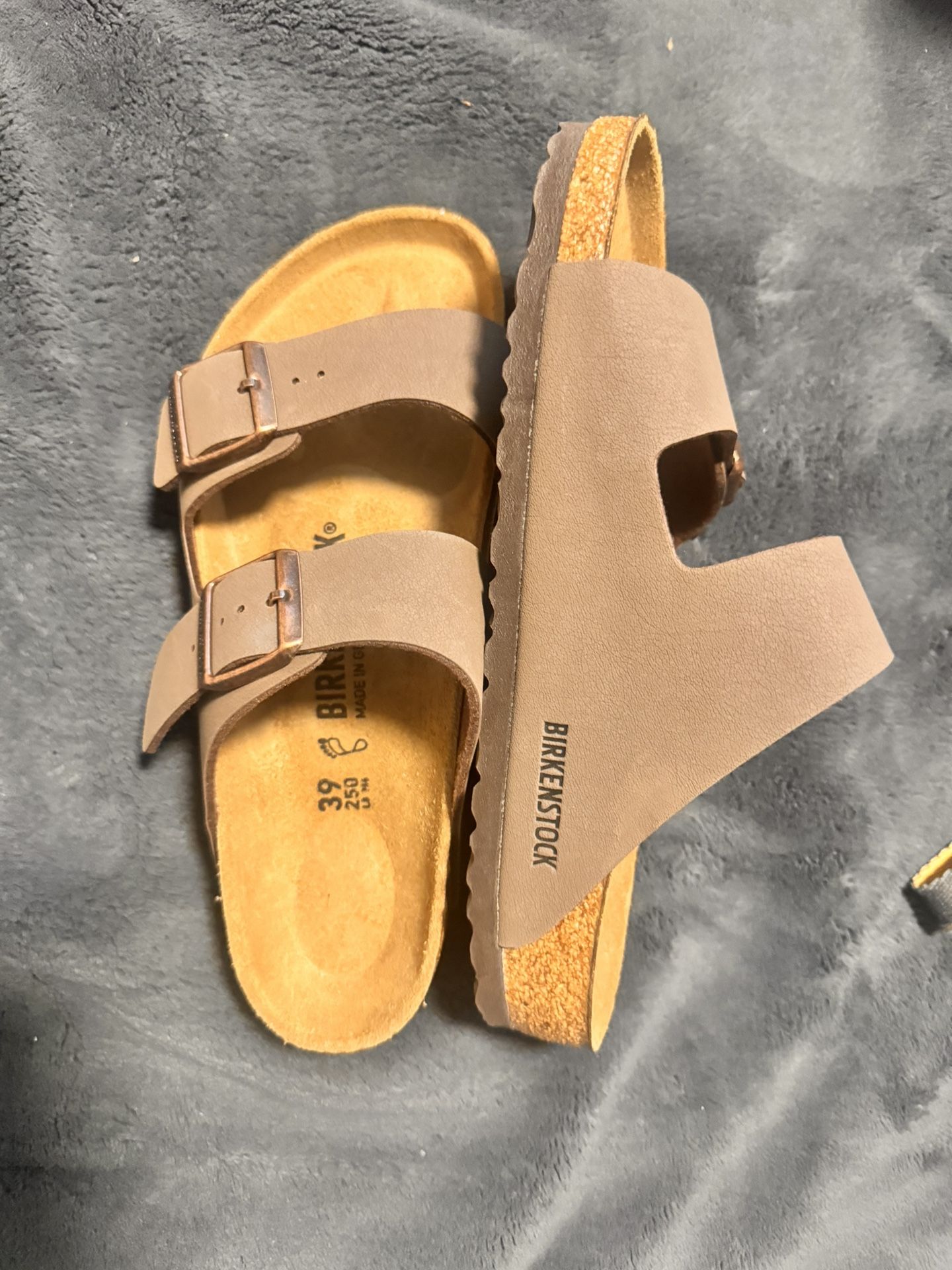 BirkenStock Arizona Mochas Wide Fit Size 39 Womens