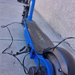$40.00 Razor Power Core PC Electric Scooter - Blue: Steel Frame, 10 mph Max Speed, 120 lb Capacity