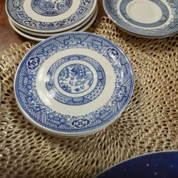 Blue Willow Plants And Saucers Dark Blue Christmas Plants All Glass $25.00 (Serious Buyers) Obo Cash Only 