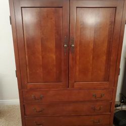 Armoire