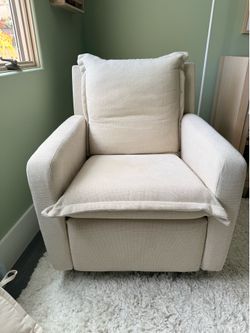 Oilo Nursery Recliner- Motorized