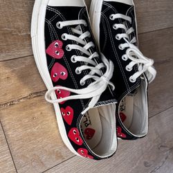 Comme des Garçons PLAY x Converse Chuck Taylor Low Black Heart – Men’s 10 / Women’s 12 – Authentic