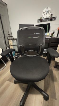 Desk chair