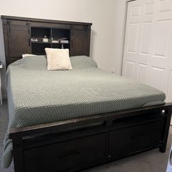 Queen Size Bed 