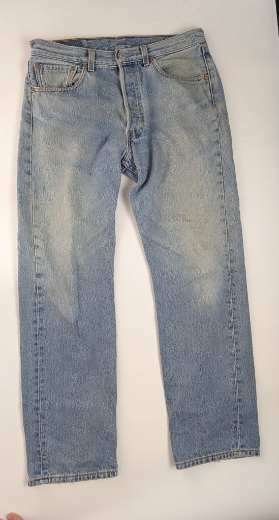 Levi’s 501 Jeans 32x30 Made in USA Vintage Light Wash Straight Leg Denim