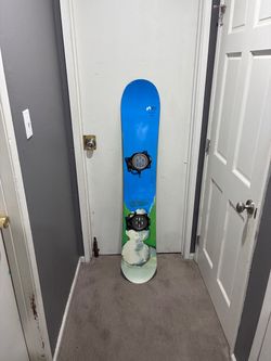 Snowboard with Bindings - Size 152cm