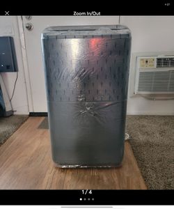LG portable AC works great LP1213GXR 12,000 btu