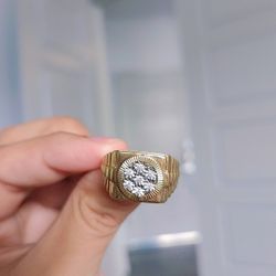 10k Diamond Ring 