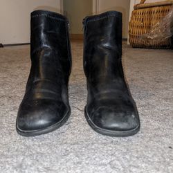 JJill Women's Black Leather Ankle Boots -Size 7 1/2 M