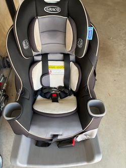 Graco® Extend2Fit Convertible Car Seat