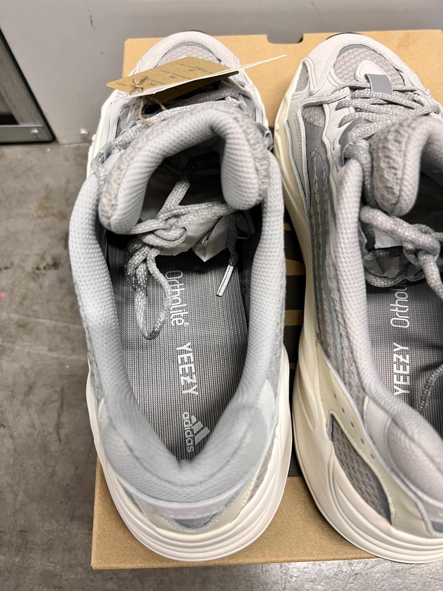 Adidas Yeezy Boost 700 V2 Static Size
