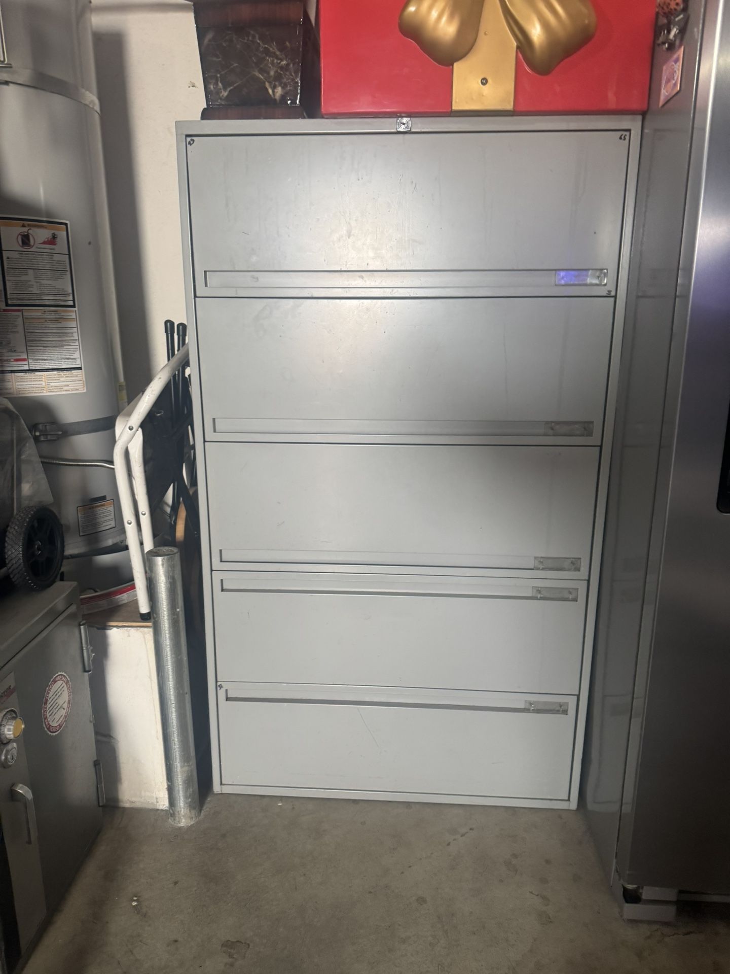 Metal Cabinet (3 drawers And Top Lift  Top.