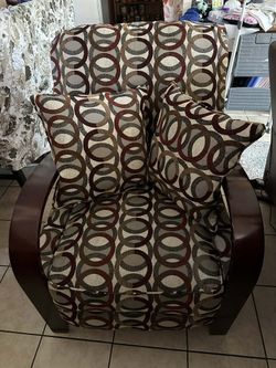 Geometric Pattern Recliner Chair w Wood Arms
