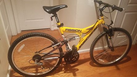Pacific Fission mountain bike 26 inch 21 speed excellent condition for Sale in Virginia Beach VA OfferUp