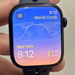 FIRM PRICE - Apple Watch Series 7 45mm Midnight Like New with Original Box, Charger & Two Bands