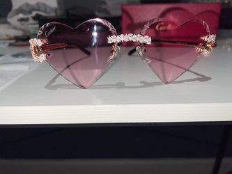 Bustdown Rose Gold Heart-Shaped Rimless Sunglasses