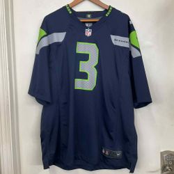 Seattle Seahawks #3 Russell Wilson Jersey Size: XXL 