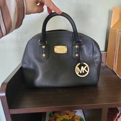 Micheal Kors Purse