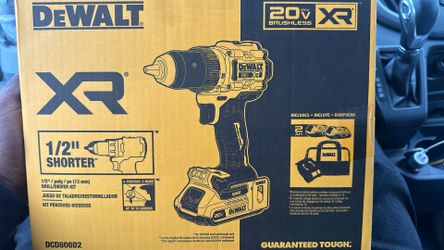 Dewalt Drill 2 Batteries And A Bag