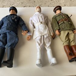 Lot of three vintage GI Joe type action figures dolls accessories Well Made new condition g.i. Joes 