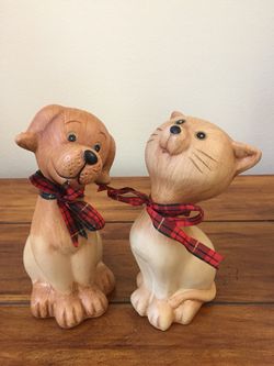 Pair of cat and dog statues decor