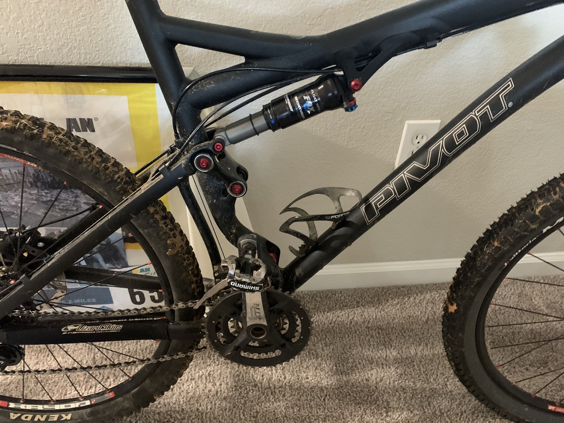 Pivot Full Suspension Mountain Bike