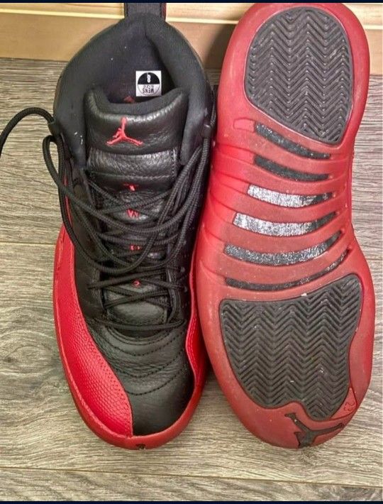 Air Jordan 12 Size 8 Men Used