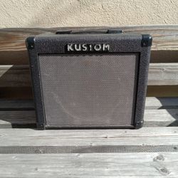 Kustom KBA10 Practice Bass Guitar Amplifier 