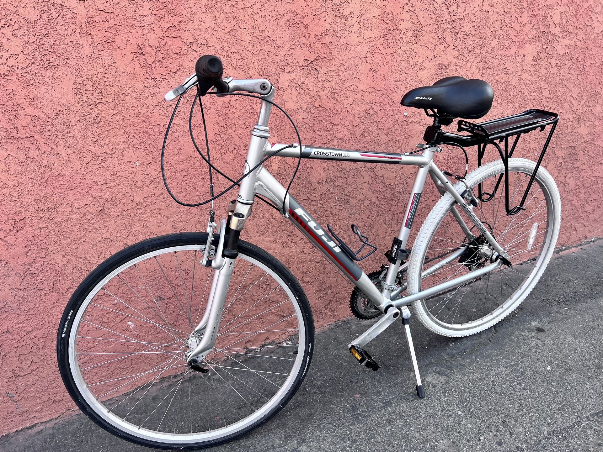 Fuji Hybrid bike