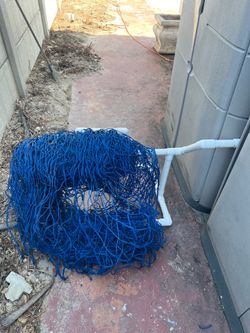Pool safety net like new, heavy duty for pools up to 17X35 feet