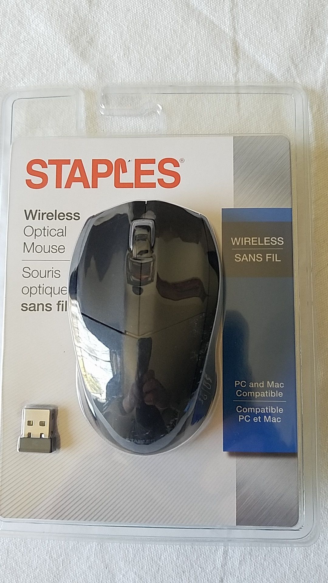 Staples brand Wireless Optical Mouse