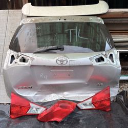 Toyota RAV4 Tailgate And Lights