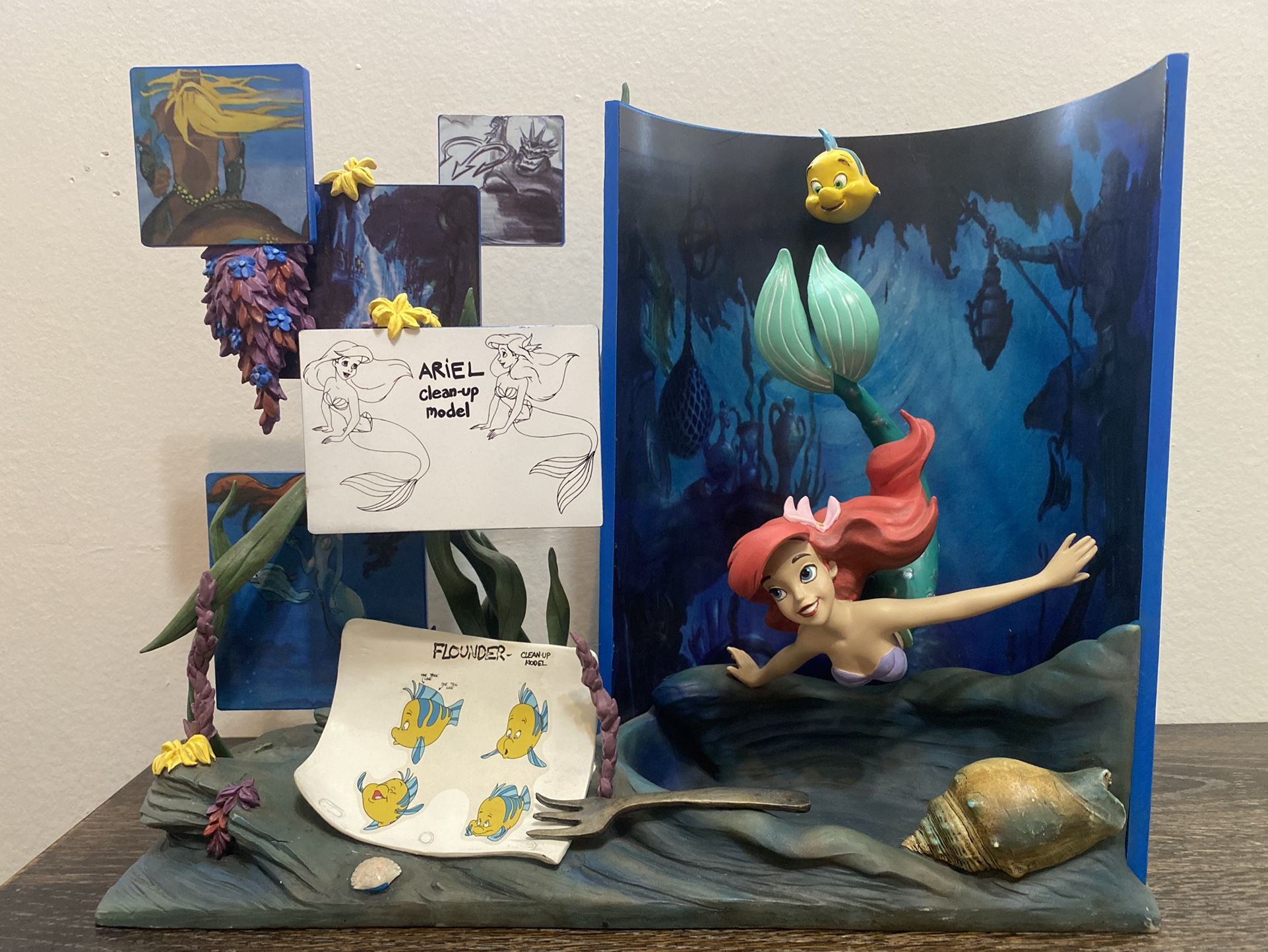 DISNEY THE LITTLE MERMAID SCENE REPLICA STATUE MASTER REPLICAS RARE 166/2500 PLEASE SEE ALL PICTURES TO SEE ANY FLAWS. ITEM IS USED BUT STILL DISPLAYS