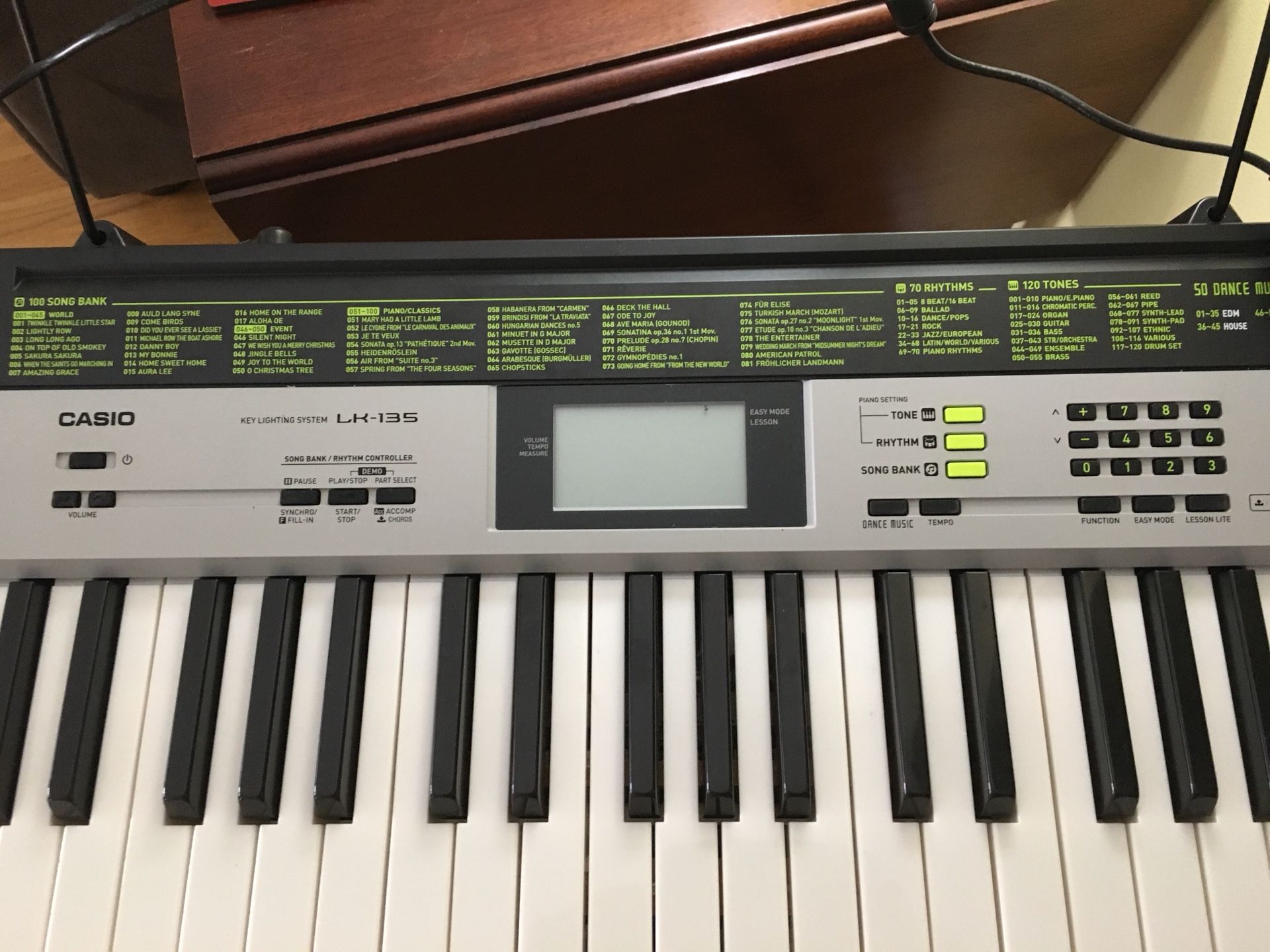 Casio Keyboard with Light Up keys and keyboard stand for Sale in