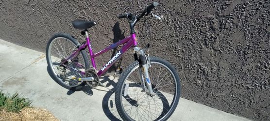 Schwinn sidewinder 2.6 mountain bike