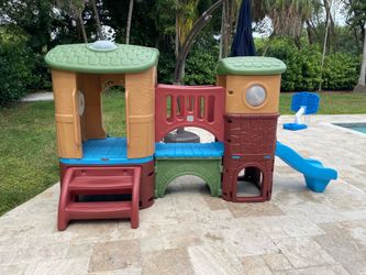 Large Kids Outdoor Playhouse & Slide Set – Backyard Playground