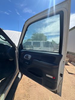 95-99 OBS CHEVY GMC BLUE DOOR PANELS PARTS